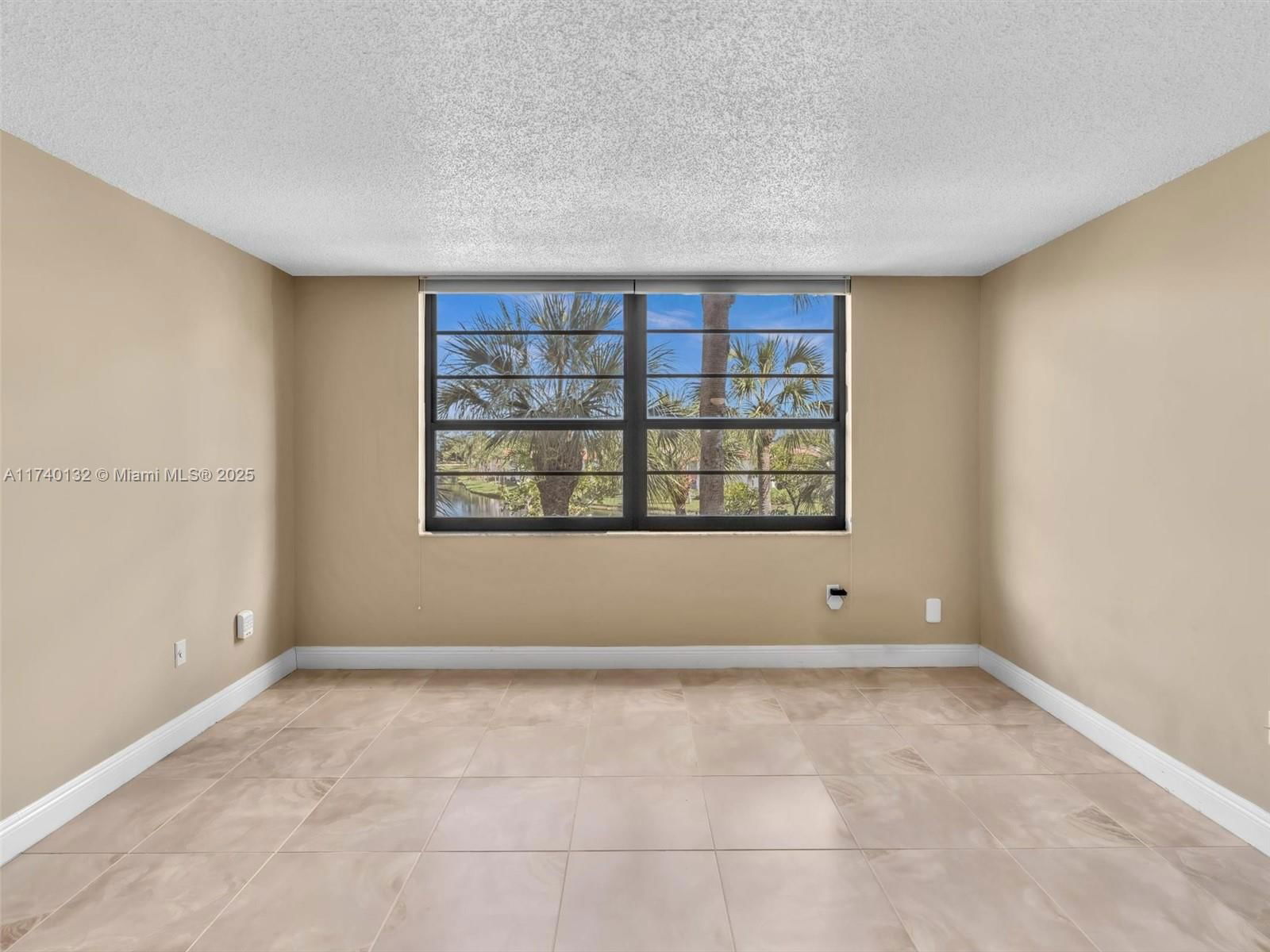 Real estate property located at 901 Colony Point Cir #310, Broward, Colony Point 6 Condo, Pembroke Pines, FL