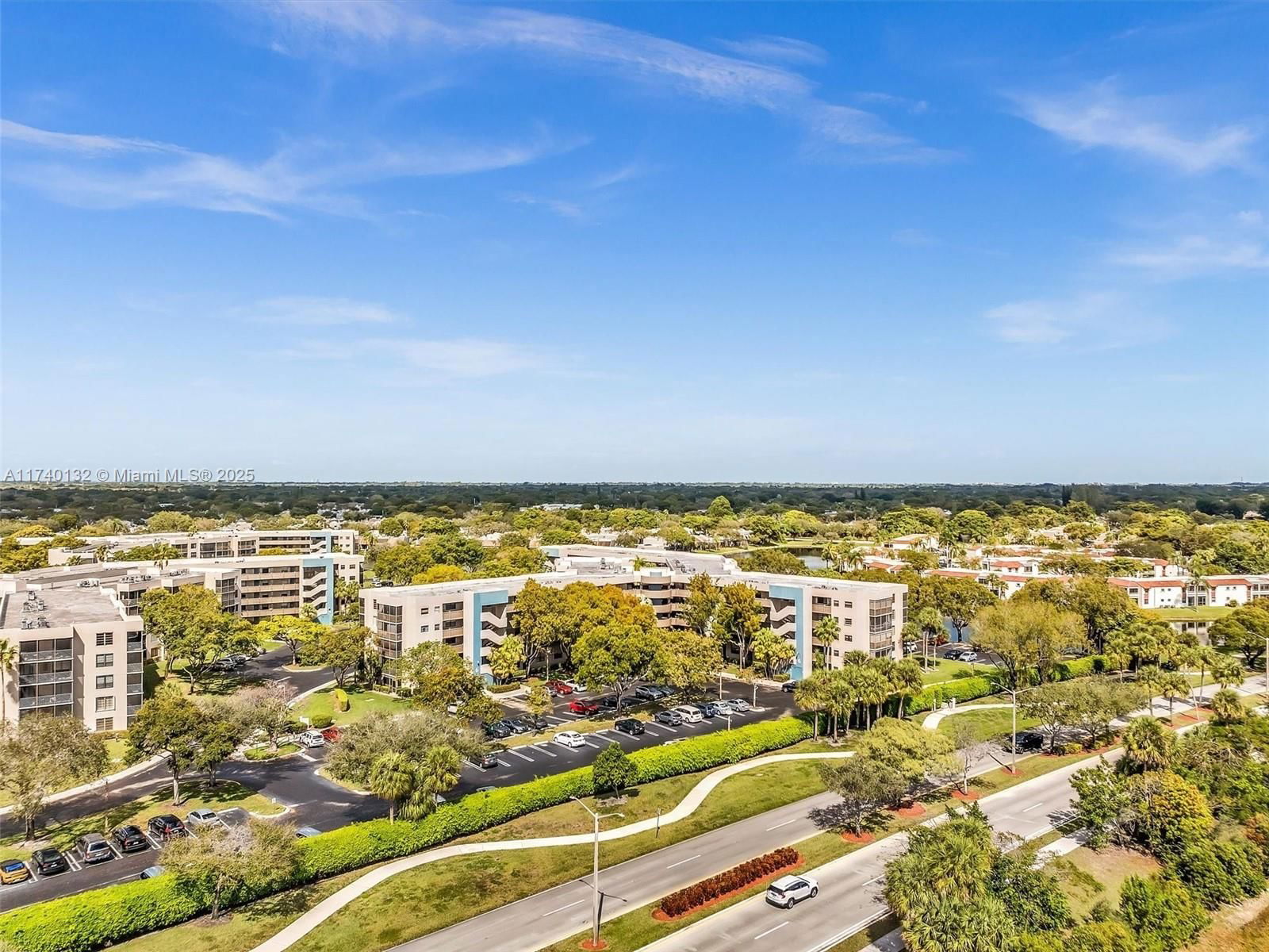 Real estate property located at 901 Colony Point Cir #310, Broward, Colony Point 6 Condo, Pembroke Pines, FL