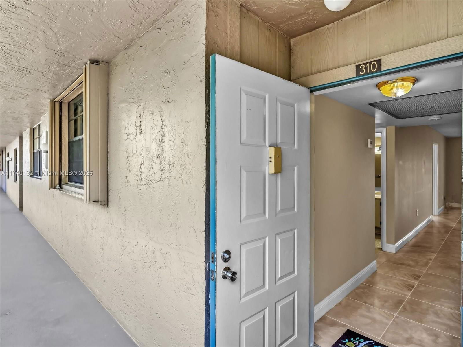 Real estate property located at 901 Colony Point Cir #310, Broward, Colony Point 6 Condo, Pembroke Pines, FL