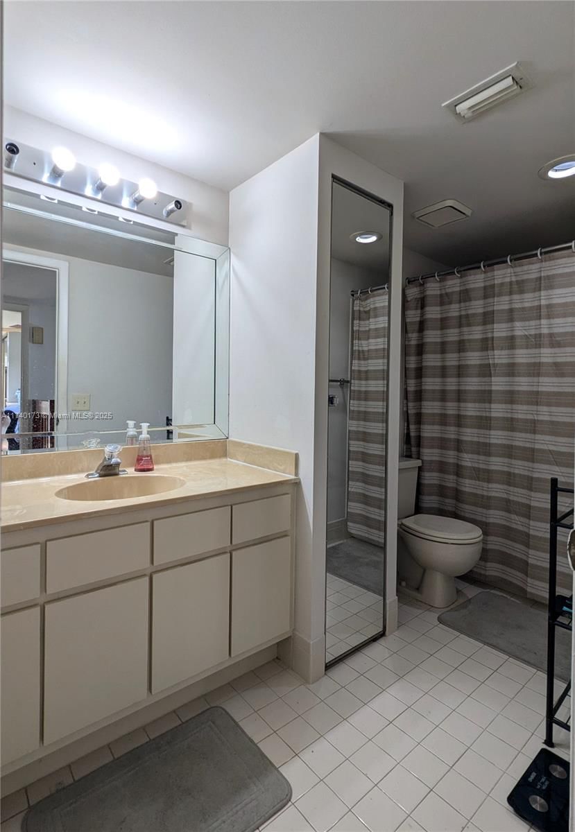 Real estate property located at 6030 55th Ln #6030, Broward, Woodland Lake Estates, Tamarac, FL