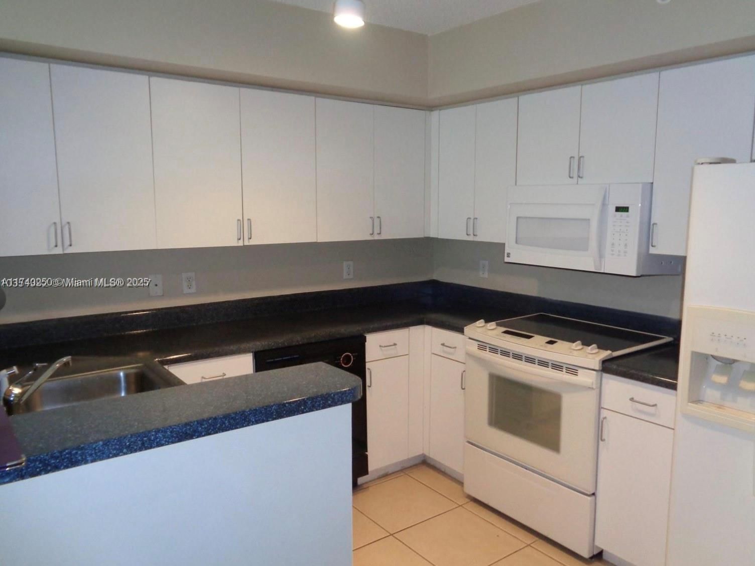 Real estate property located at 4816 State Road 7 #11108, Broward, Carrington At Coconut Cre, Coconut Creek, FL