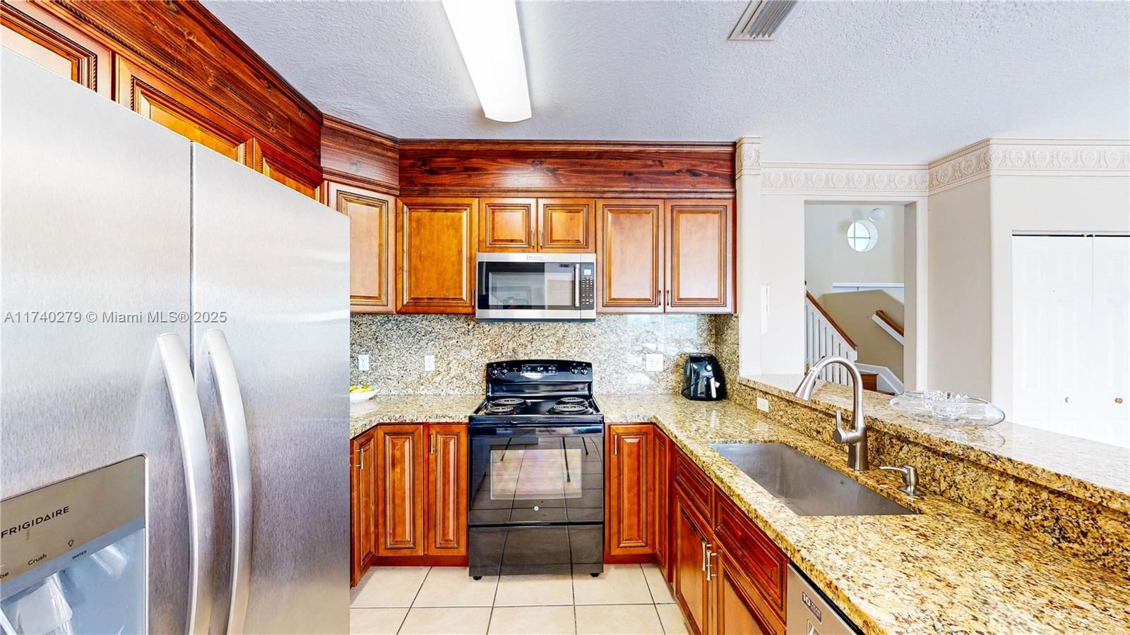 Real estate property located at 14350 161st Pl, Miami-dade, Fantasy Reef, Miami, FL
