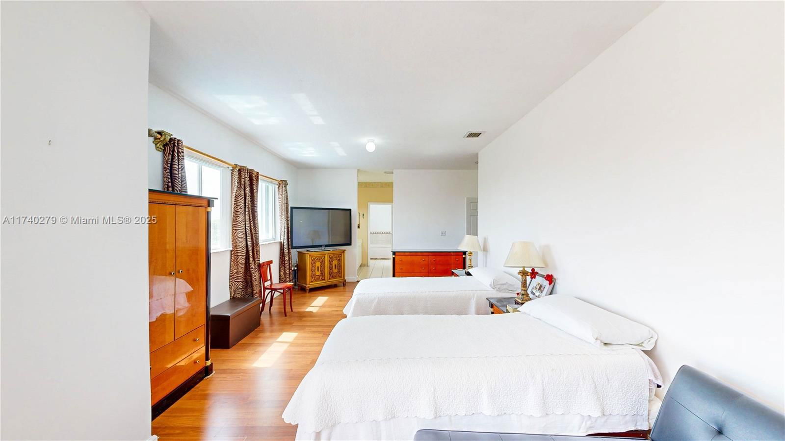 Real estate property located at 14350 161st Pl, Miami-dade, Fantasy Reef, Miami, FL