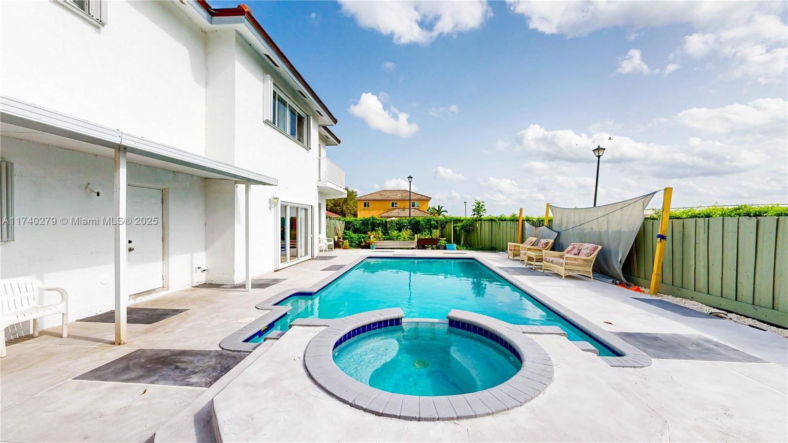 Real estate property located at 14350 161st Pl, Miami-dade, Fantasy Reef, Miami, FL