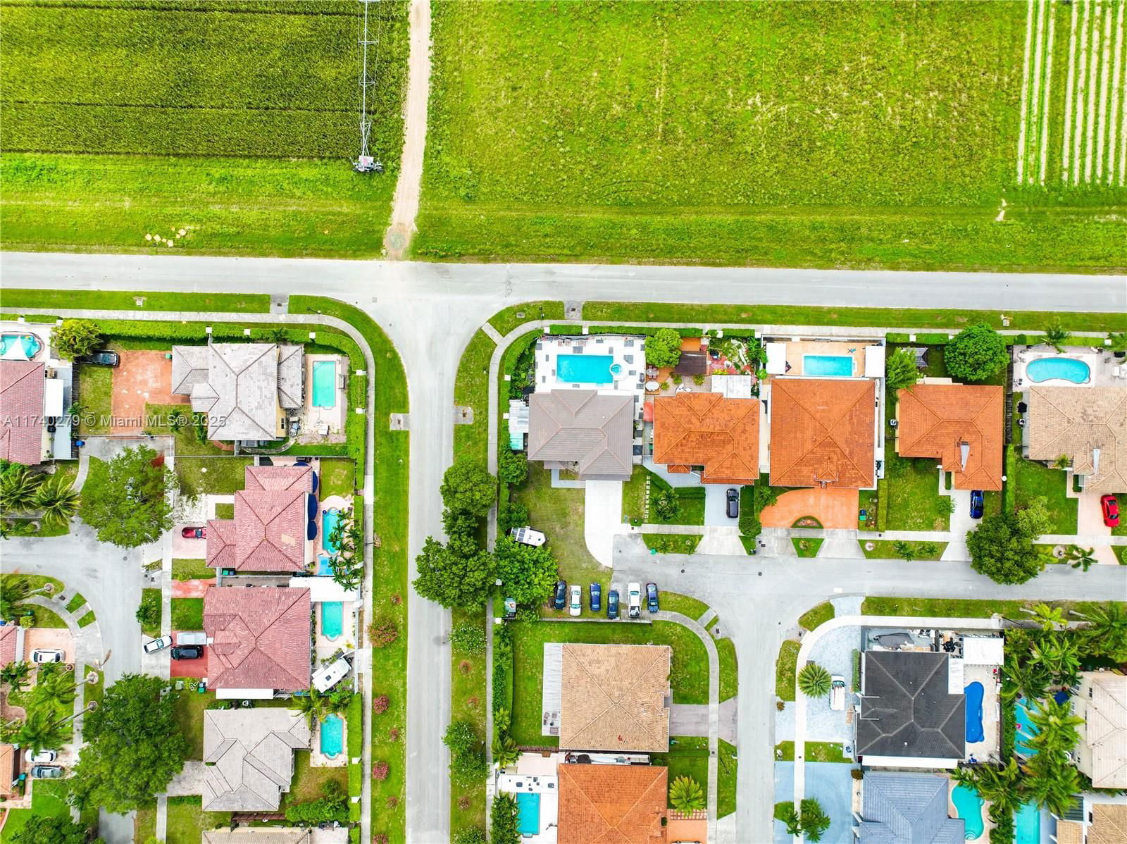 Real estate property located at 14350 161st Pl, Miami-dade, Fantasy Reef, Miami, FL