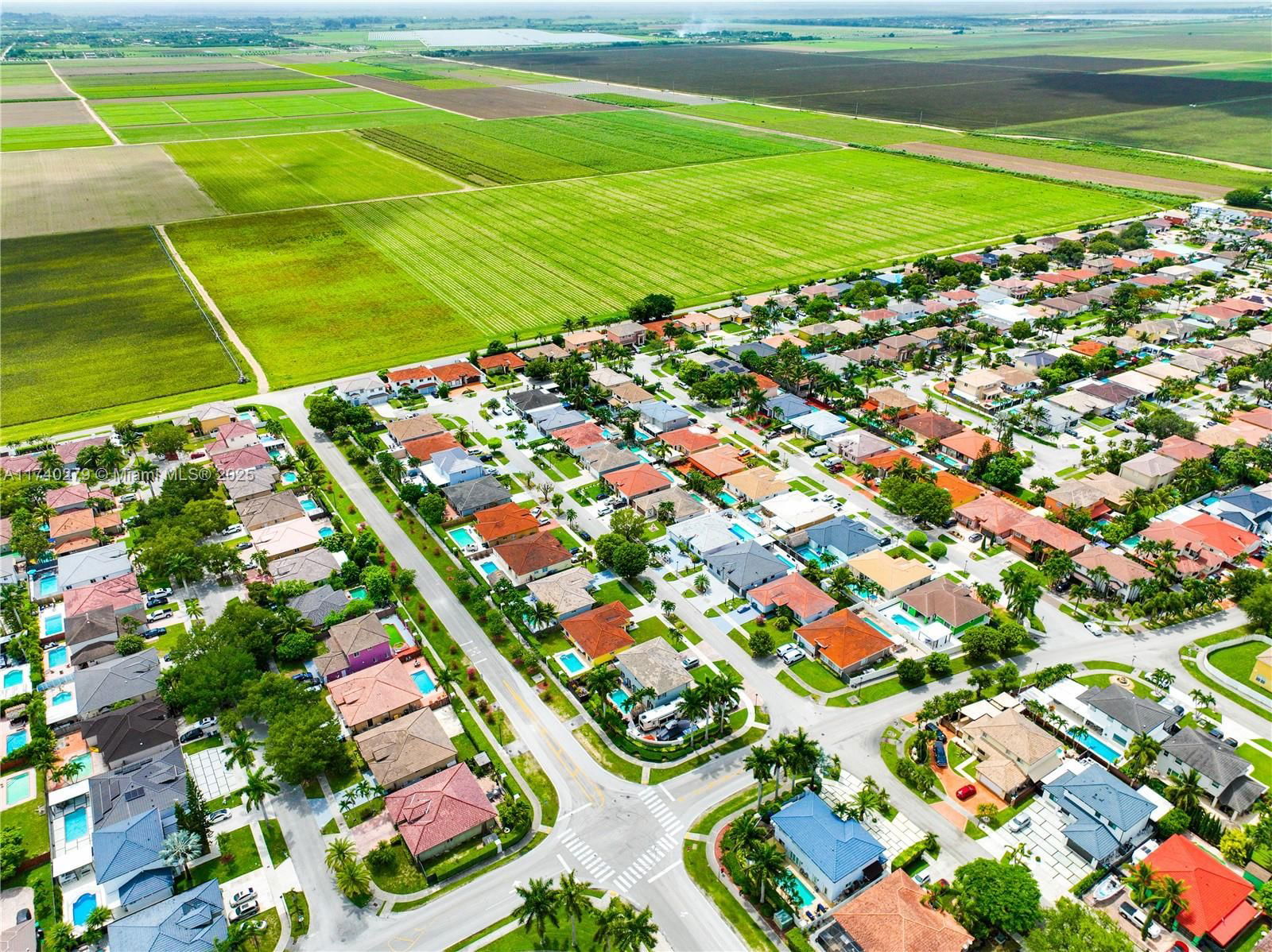 Real estate property located at 14350 161st Pl, Miami-dade, Fantasy Reef, Miami, FL