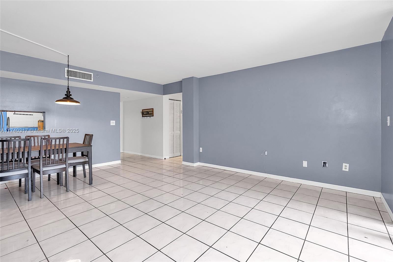 Real estate property located at 8540 133rd Ave Rd #316, Miami-dade, Horizons West Condo #6, Miami, FL
