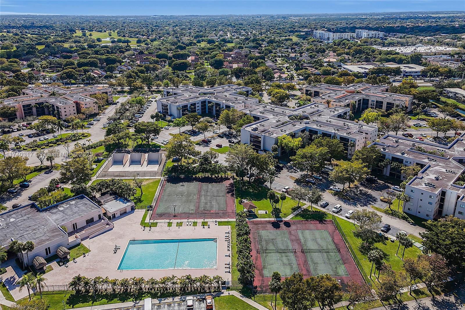 Real estate property located at 8540 133rd Ave Rd #316, Miami-dade, Horizons West Condo #6, Miami, FL