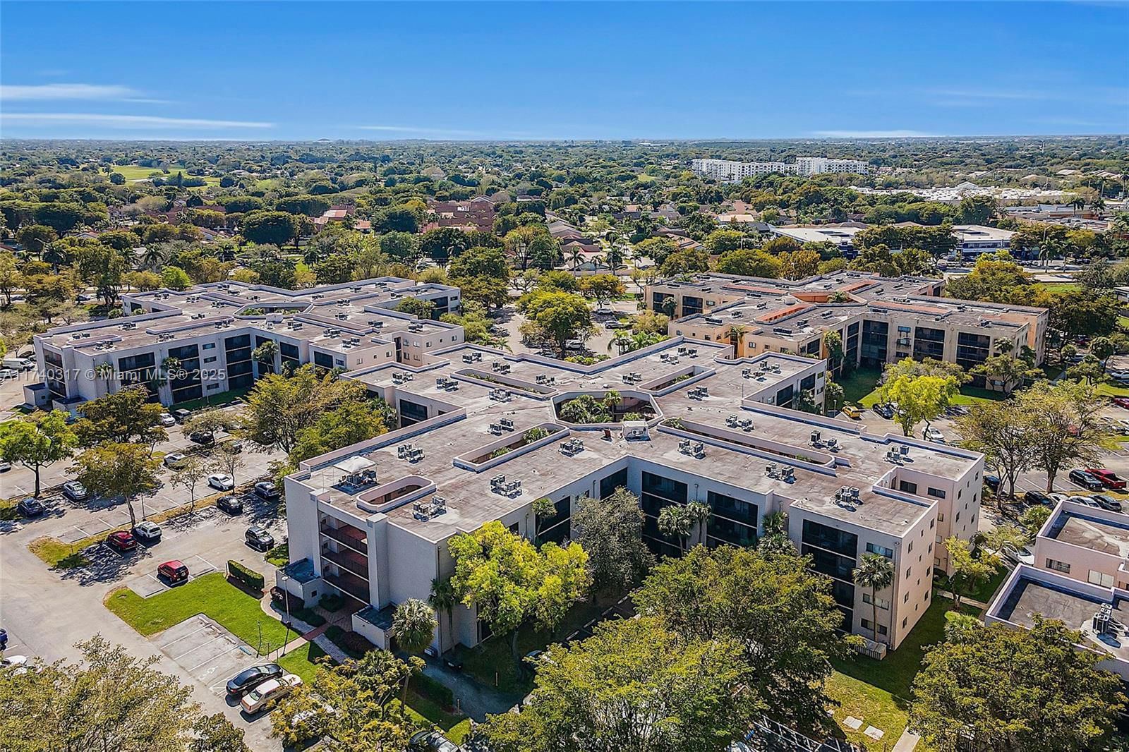 Real estate property located at 8540 133rd Ave Rd #316, Miami-dade, Horizons West Condo #6, Miami, FL