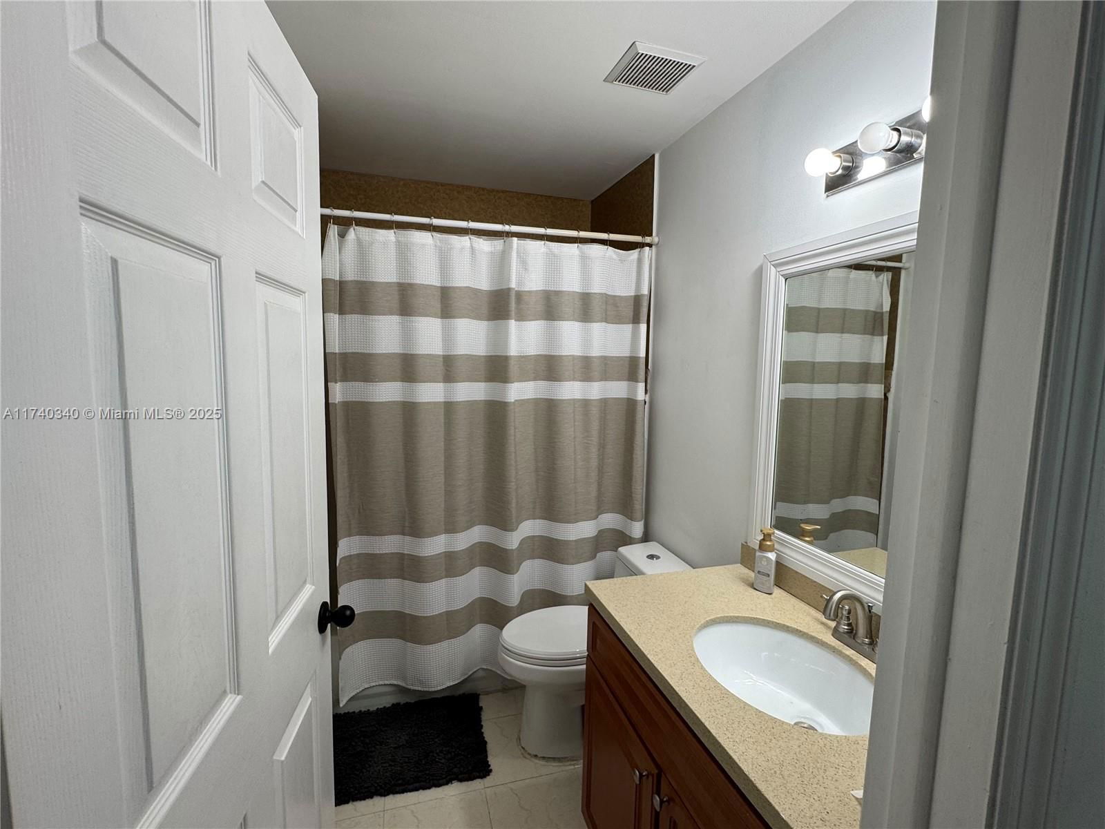 Real estate property located at 16402 72nd Ter #16402, Miami-dade, Continental Homes Townhou, Miami, FL