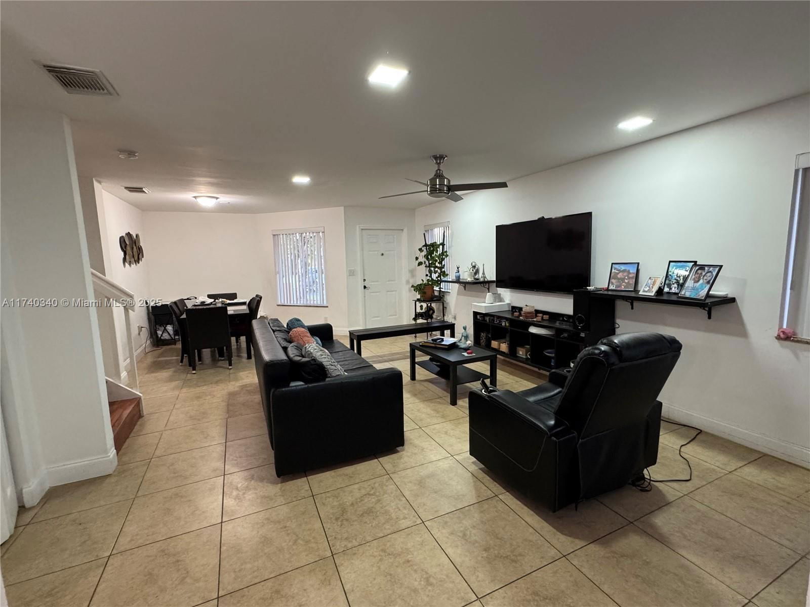 Real estate property located at 16402 72nd Ter #16402, Miami-dade, Continental Homes Townhou, Miami, FL