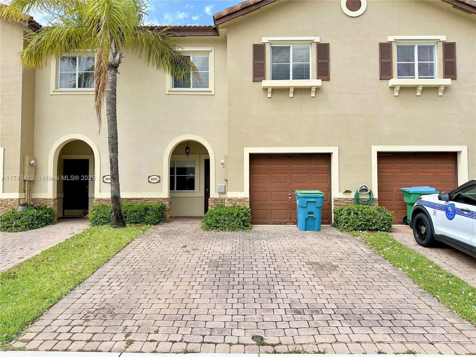 Real estate property located at 8913 220th St, Miami-dade, Lakes By The Bay Jay, Cutler Bay, FL