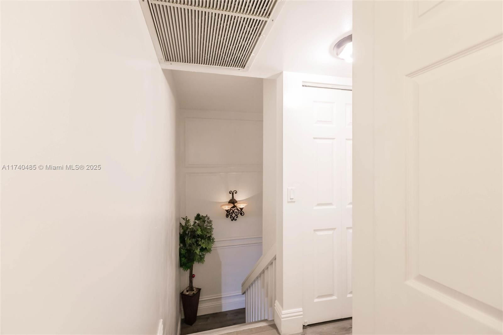 Real estate property located at 6146 Seven Springs Blvd, Palm Beach, El Lago, Green Acres, FL