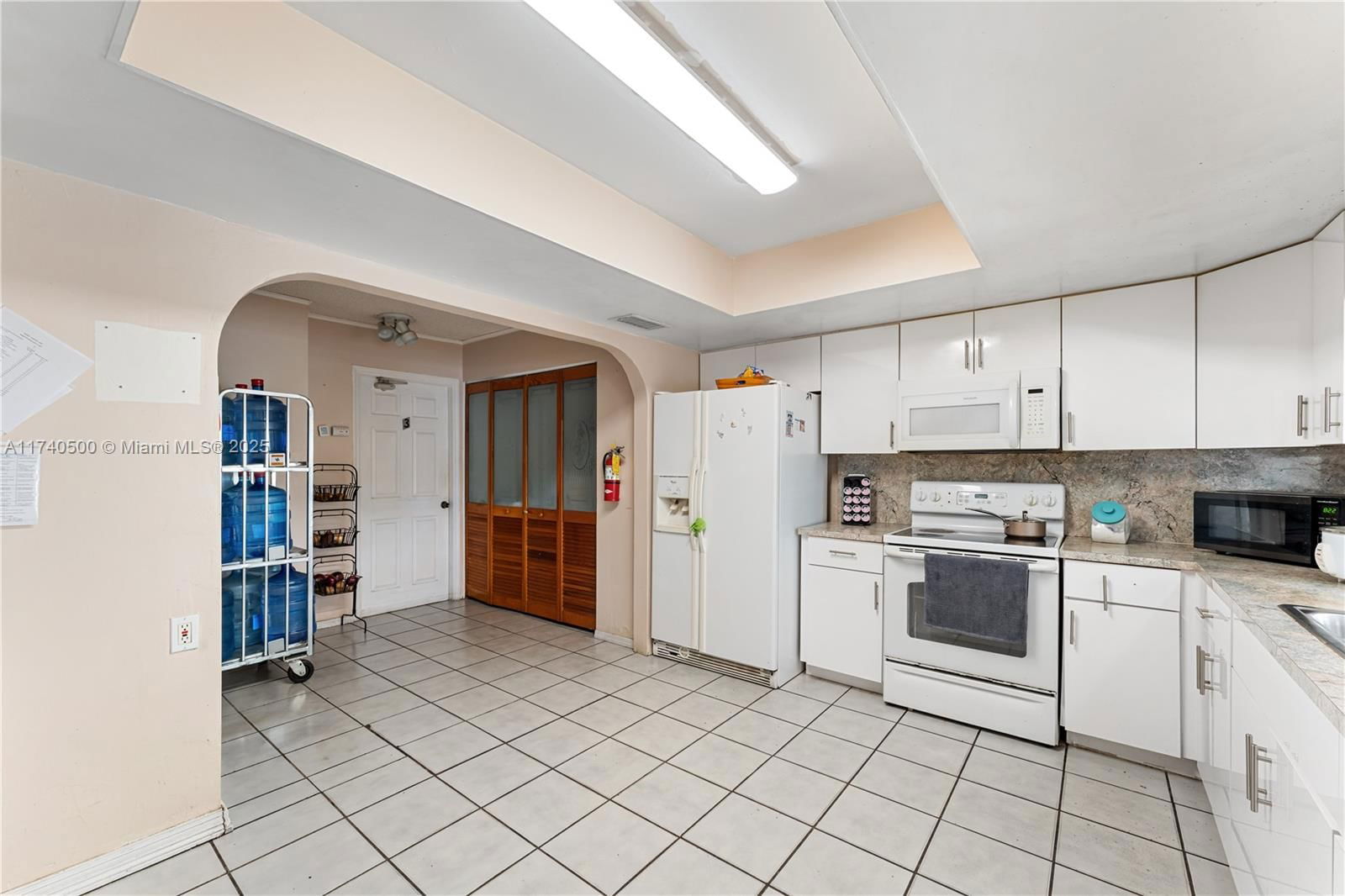 Real estate property located at 8100 95th Ct, Miami-dade, Heftler Homes Sunset Park, Miami, FL