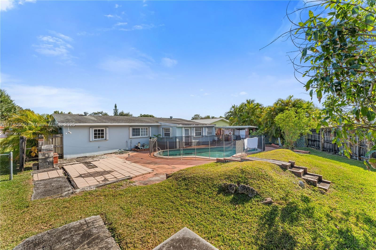 Real estate property located at 8100 95th Ct, Miami-dade, Heftler Homes Sunset Park, Miami, FL