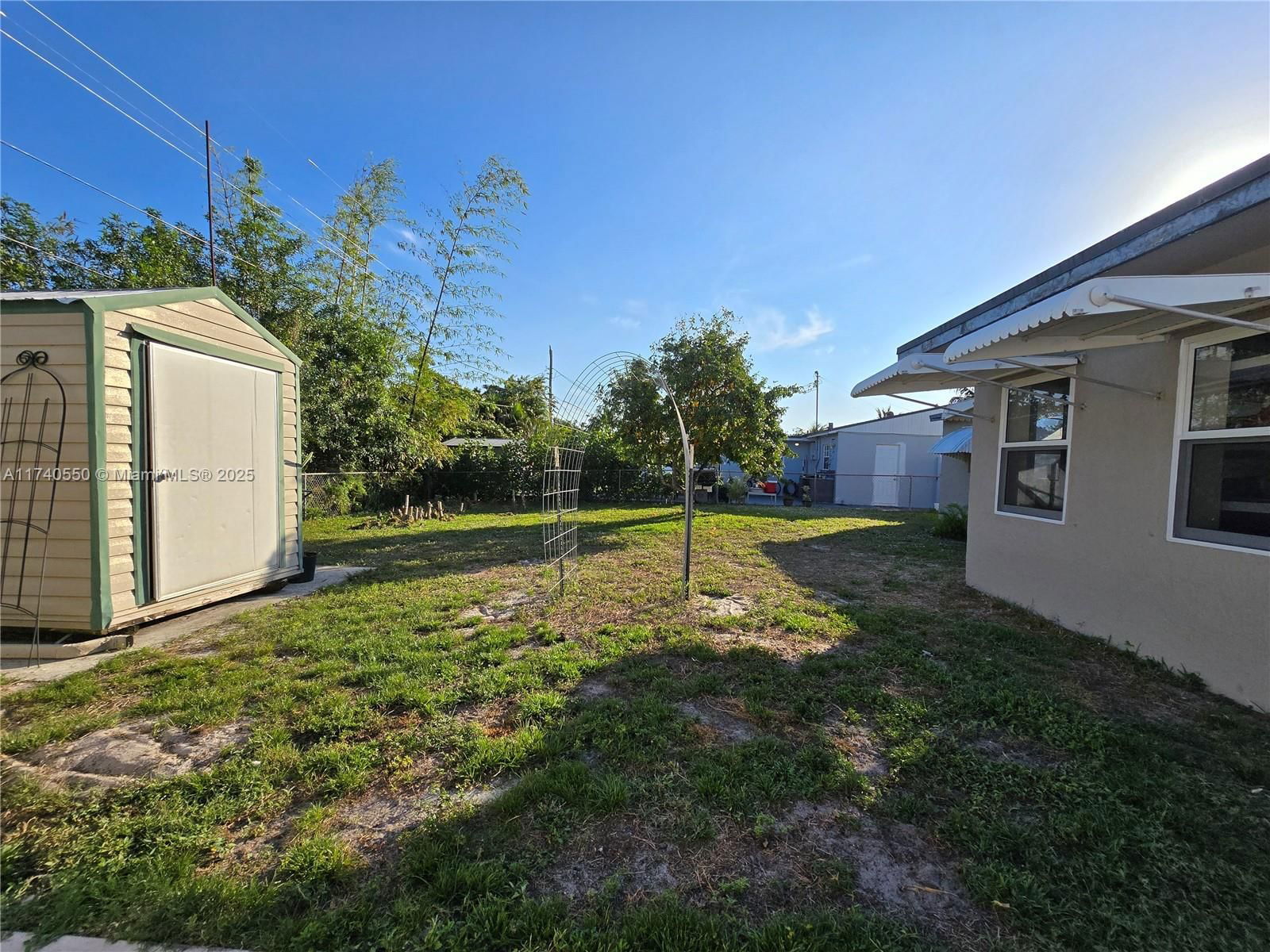 Real estate property located at 2100 46th Ter, Broward, Broadview Park Sec 2 Amen, Fort Lauderdale, FL