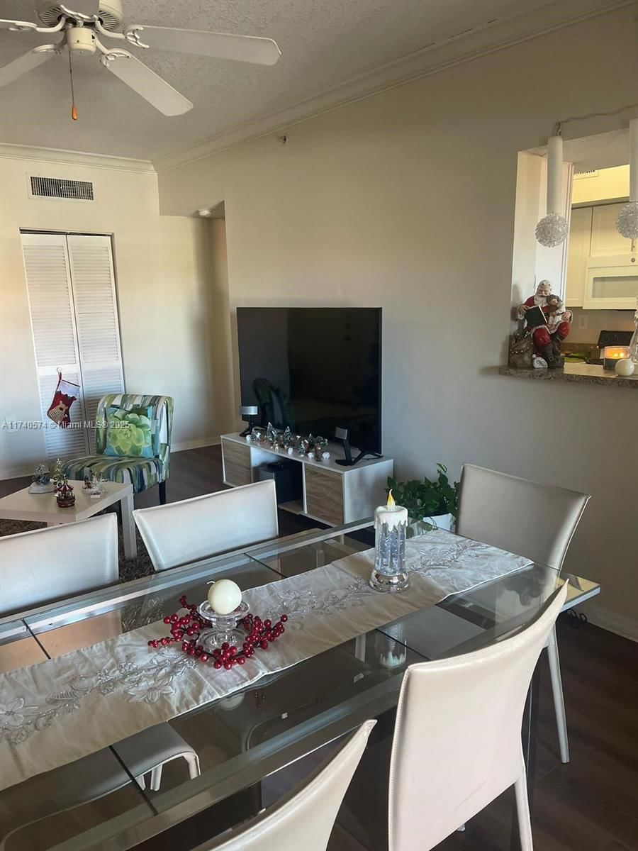 Real estate property located at 140 117th Ave #4307, Broward, Marquesa Condo, Pembroke Pines, FL