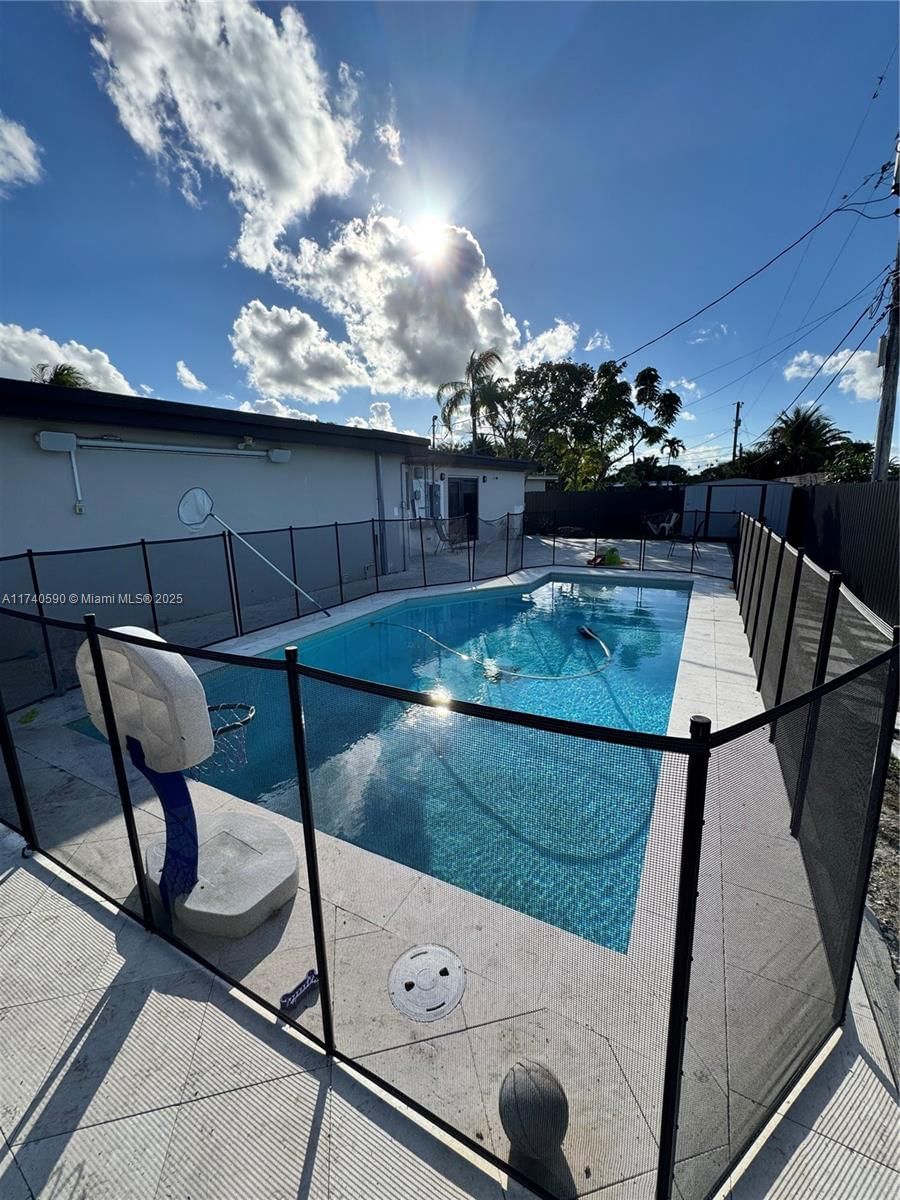 Real estate property located at 11225 50th Ter, Miami-dade, Westwood Lake 4th Addn, Miami, FL