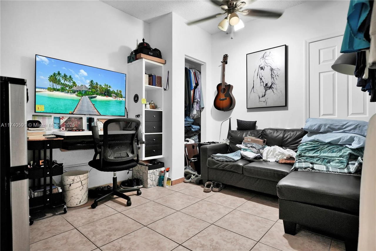 Real estate property located at 15921 143rd Ave, Miami-dade, American Homes 1st Addn, Miami, FL