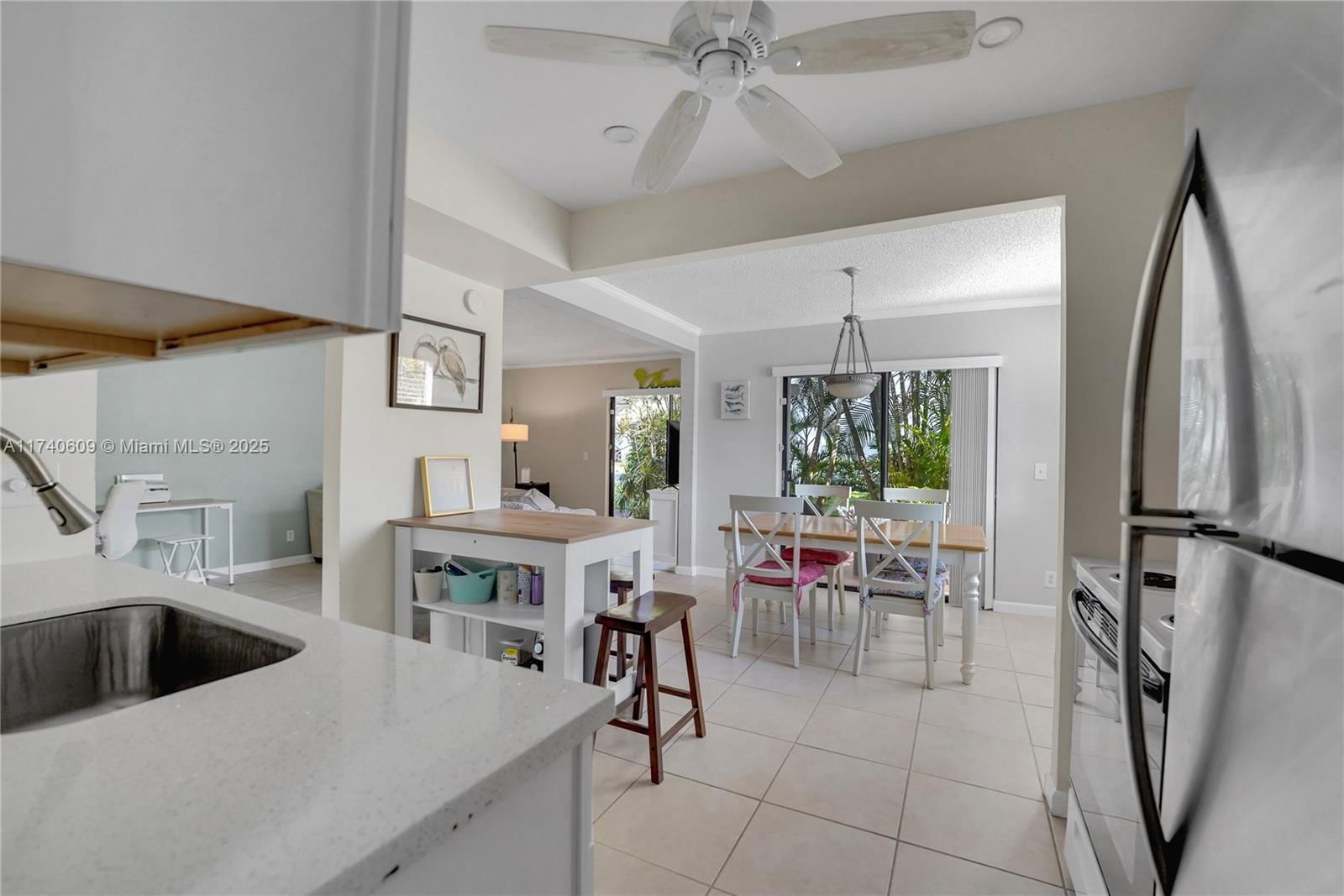 Real estate property located at 7200 2nd Ave #38, Palm Beach, Sunflower Condo, Boca Raton, FL