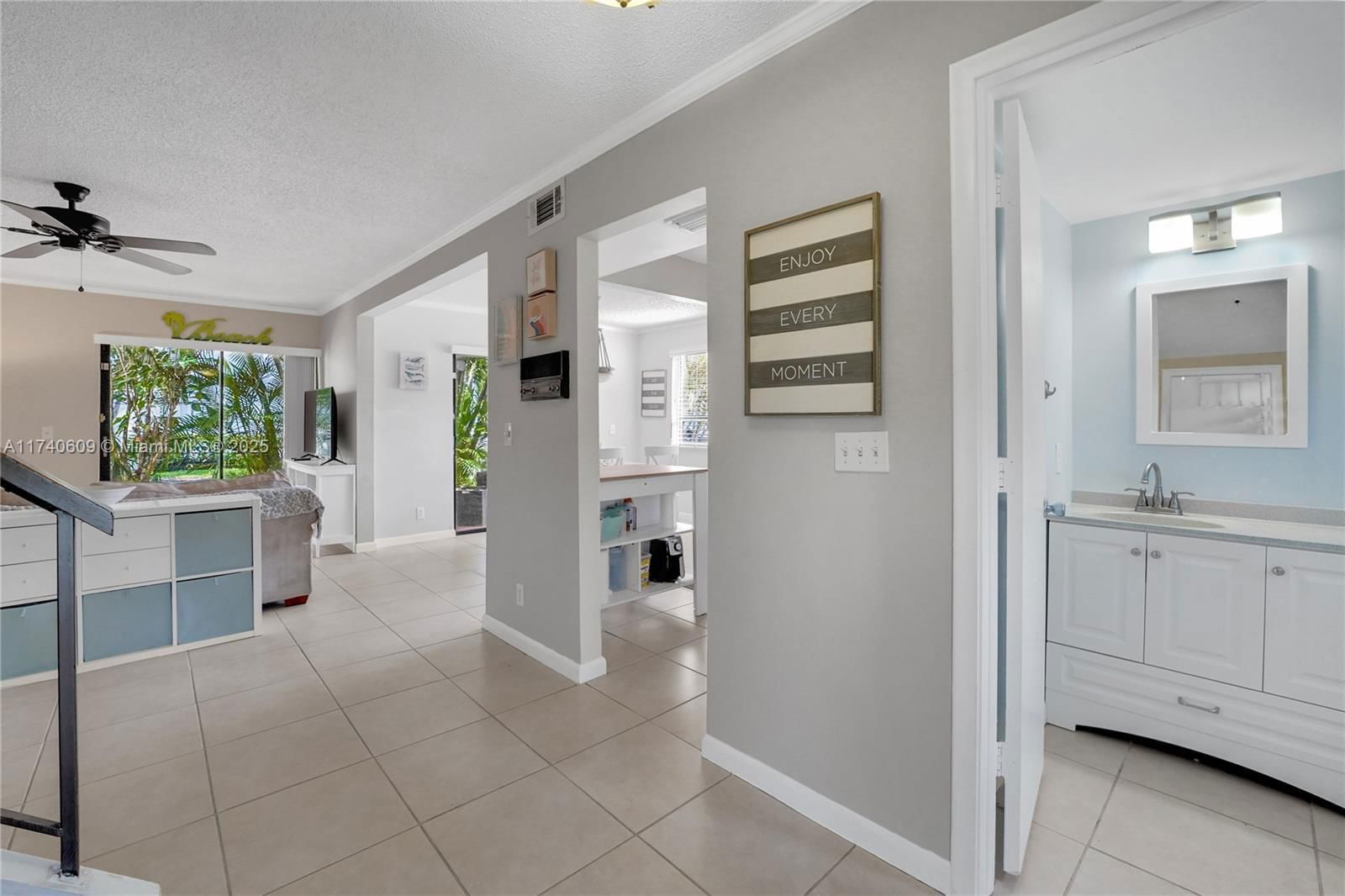 Real estate property located at 7200 2nd Ave #38, Palm Beach, Sunflower Condo, Boca Raton, FL