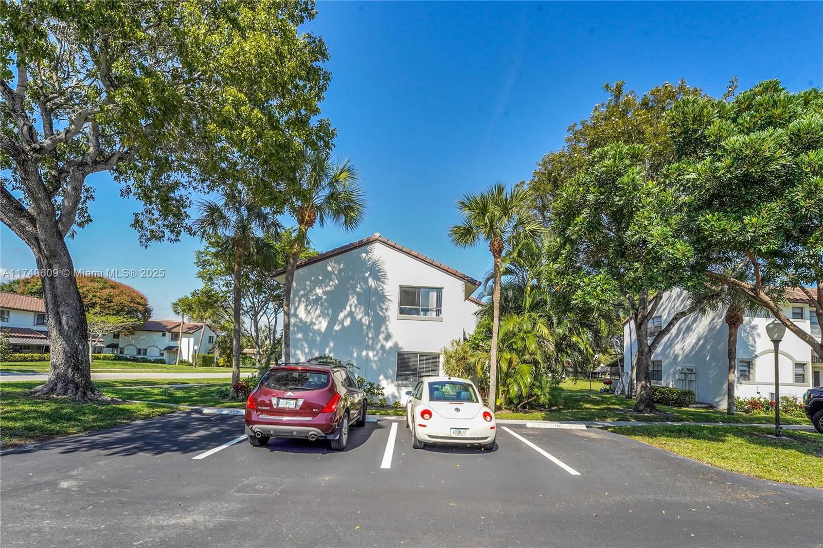 Real estate property located at 7200 2nd Ave #38, Palm Beach, Sunflower Condo, Boca Raton, FL