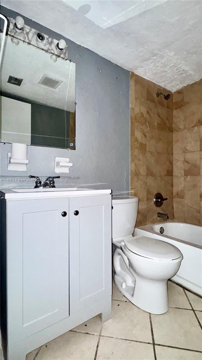 Real estate property located at 140 Minna Ln. Unit #108, Brevard, Merritt Apartments Sites, Merritt Island, FL