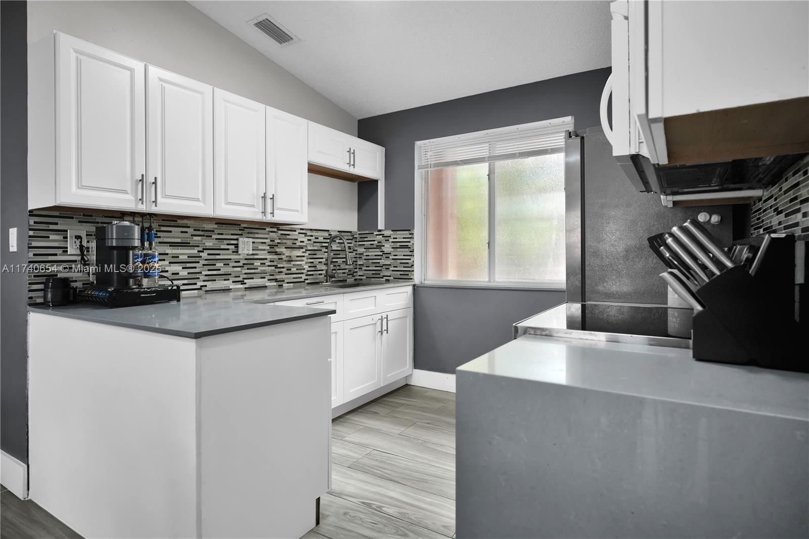 Real estate property located at 8013 Lake Dr #205, Miami-dade, Doral Court Condo, Doral, FL