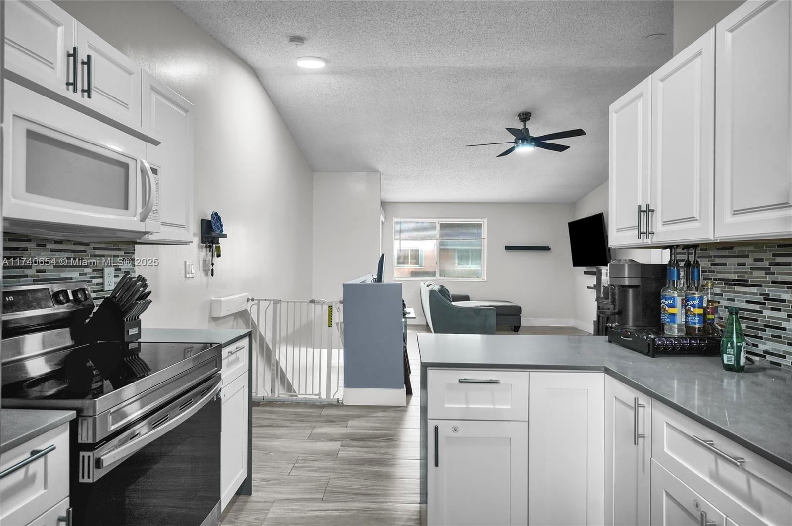 Real estate property located at 8013 Lake Dr #205, Miami-dade, Doral Court Condo, Doral, FL