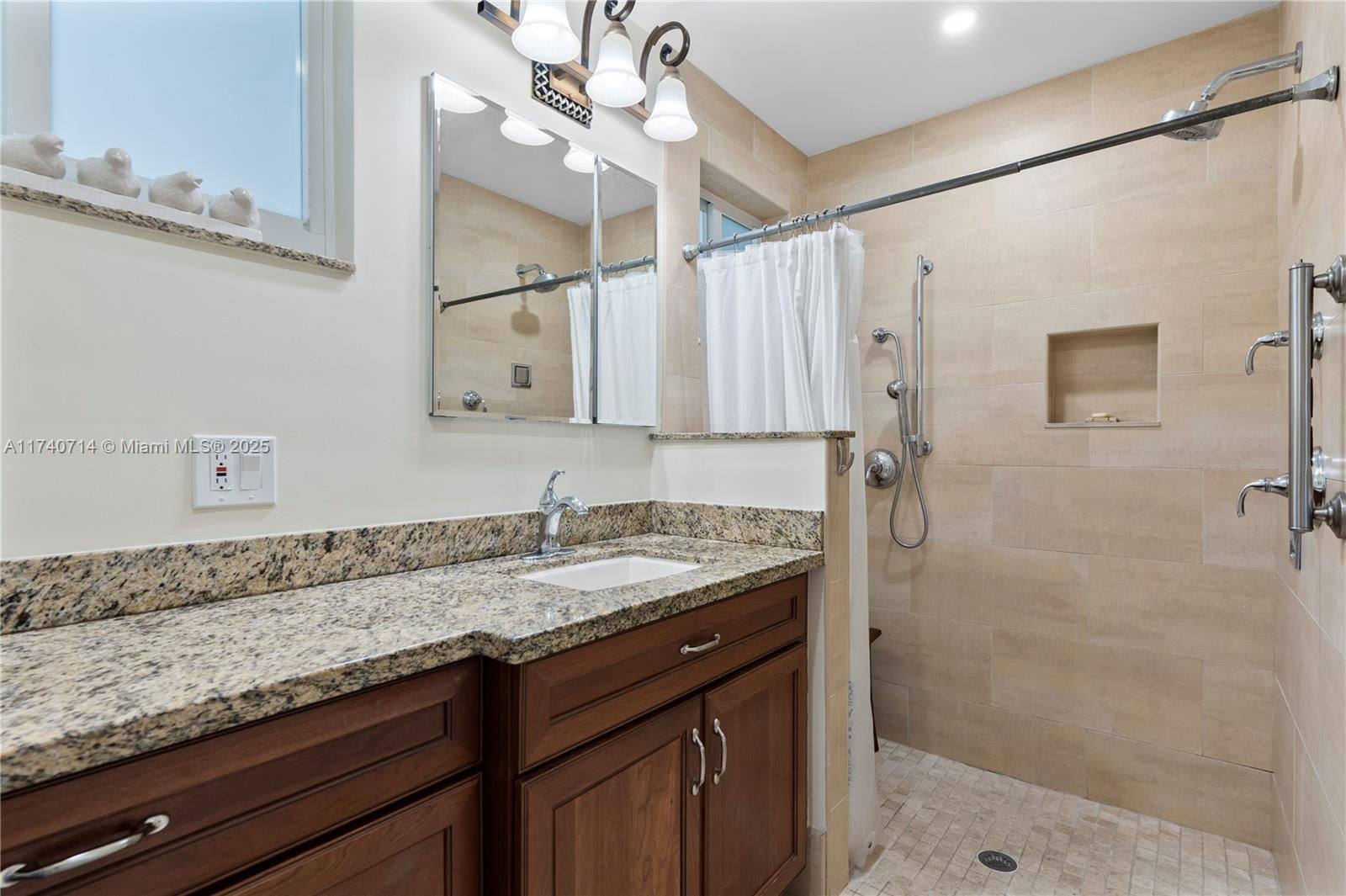 Real estate property located at 17911 77th Ct, Miami-dade, Palm Springs North Sec L, Hialeah, FL