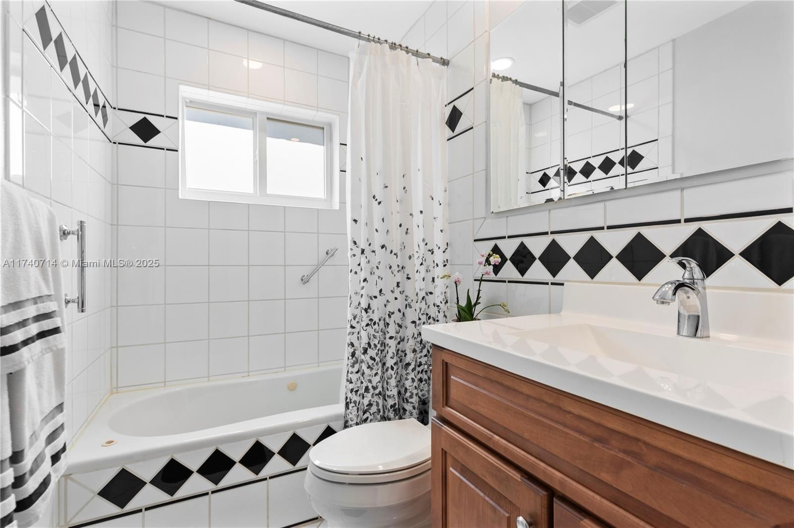 Real estate property located at 17911 77th Ct, Miami-dade, Palm Springs North Sec L, Hialeah, FL