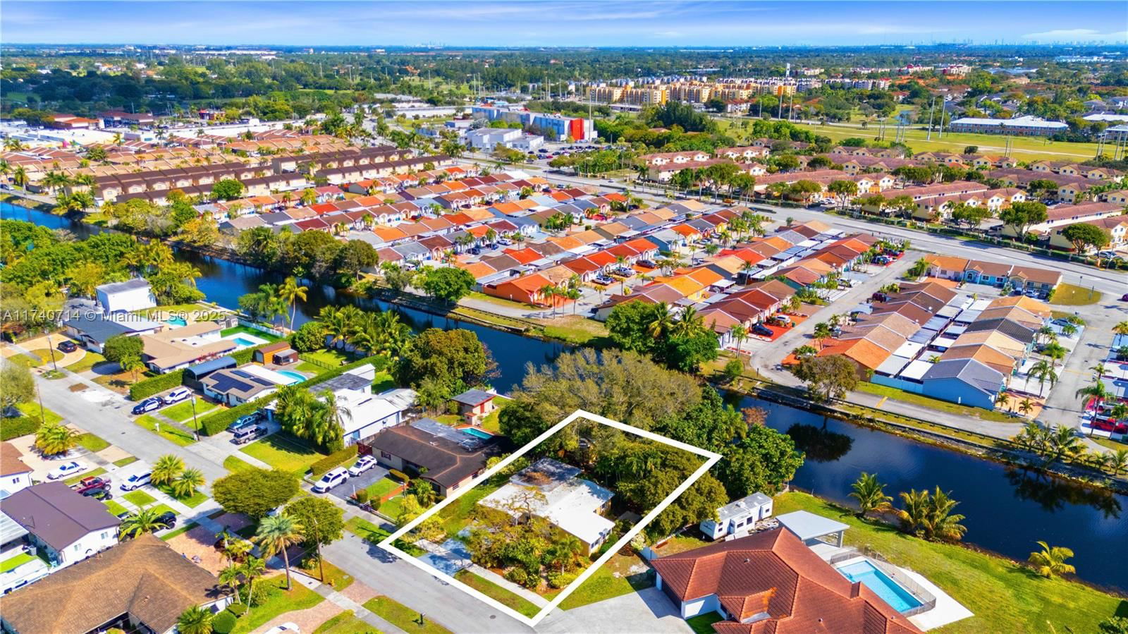 Real estate property located at 17911 77th Ct, Miami-dade, Palm Springs North Sec L, Hialeah, FL