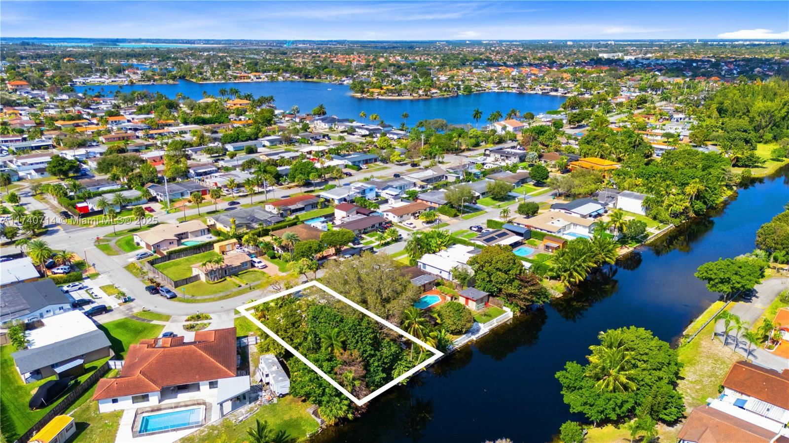 Real estate property located at 17911 77th Ct, Miami-dade, Palm Springs North Sec L, Hialeah, FL