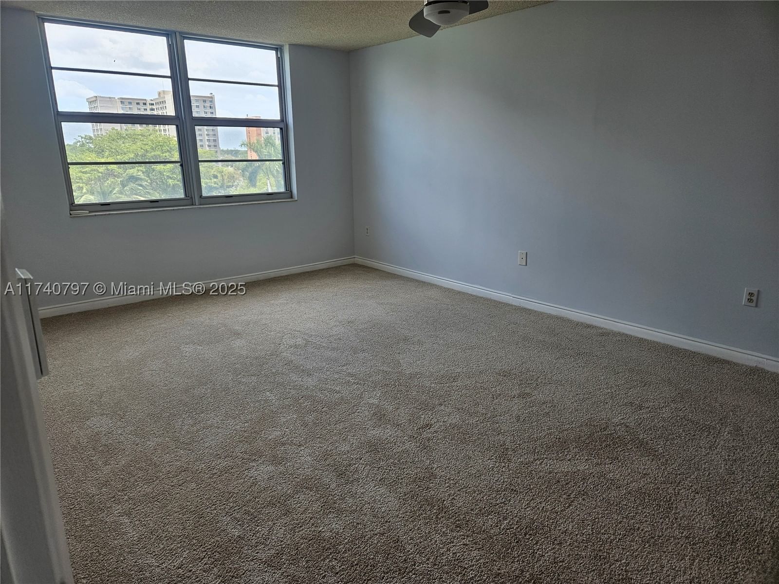 Real estate property located at 2801 183rd St #517W, Miami-dade, Admirals Port Condo West, Aventura, FL