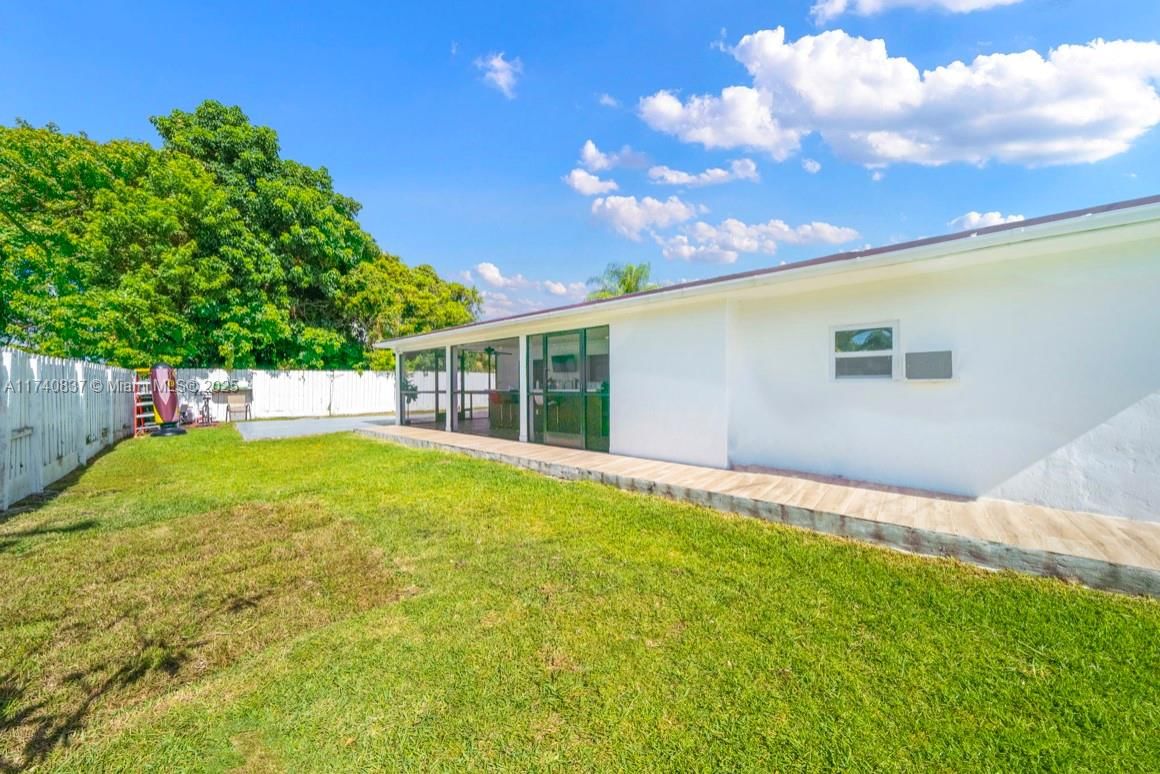 Real estate property located at 14970 Leisure Dr, Miami-dade, Leisure City Sec 2, Homestead, FL