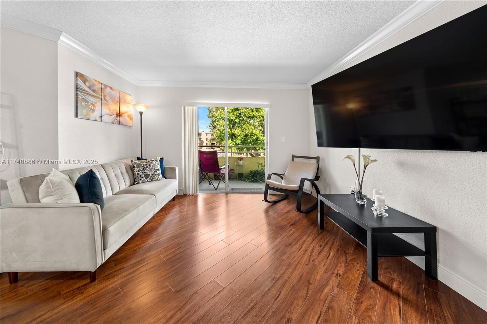 Real estate property located at 10795 108th Ave #303, Miami-dade, Palm Cove Cond, Miami, FL