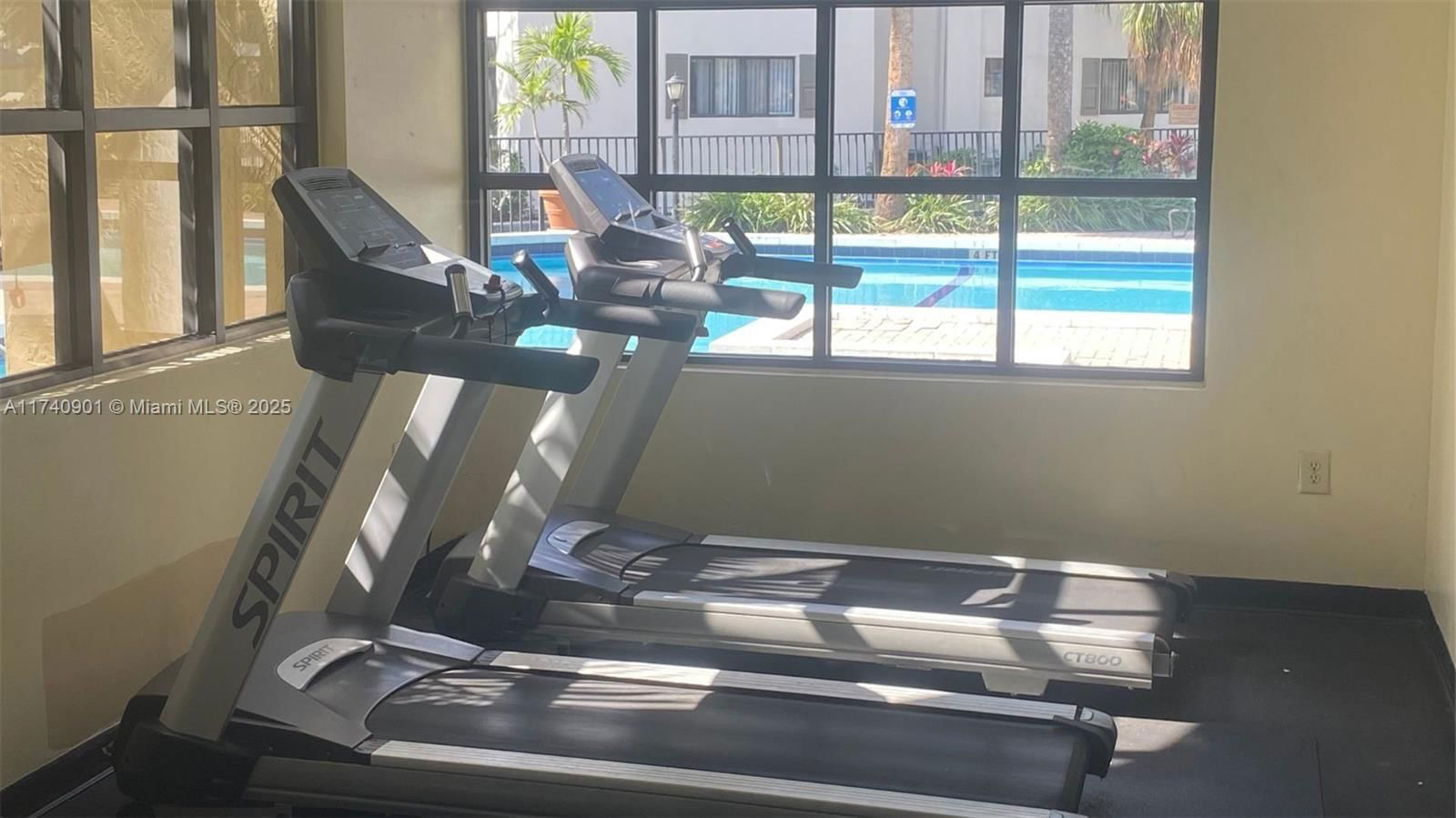 Real estate property located at 2445 18th Ter #901, Broward, Marina Oaks Condo, Fort Lauderdale, FL
