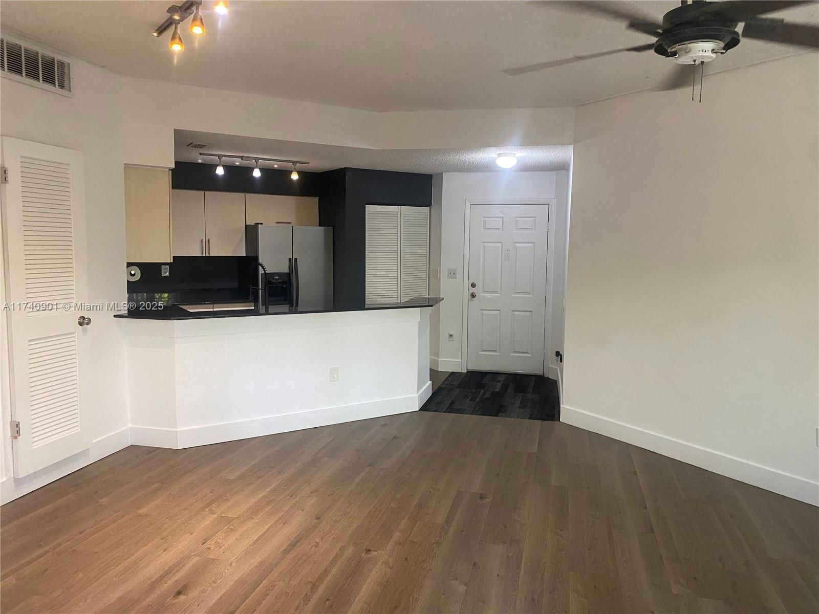 Real estate property located at 2445 18th Ter #901, Broward, Marina Oaks Condo, Fort Lauderdale, FL