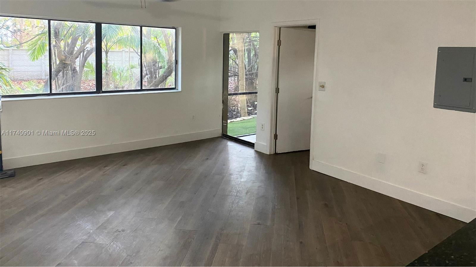 Real estate property located at 2445 18th Ter #901, Broward, Marina Oaks Condo, Fort Lauderdale, FL