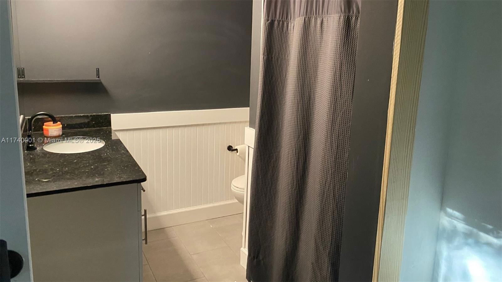 Real estate property located at 2445 18th Ter #901, Broward, Marina Oaks Condo, Fort Lauderdale, FL