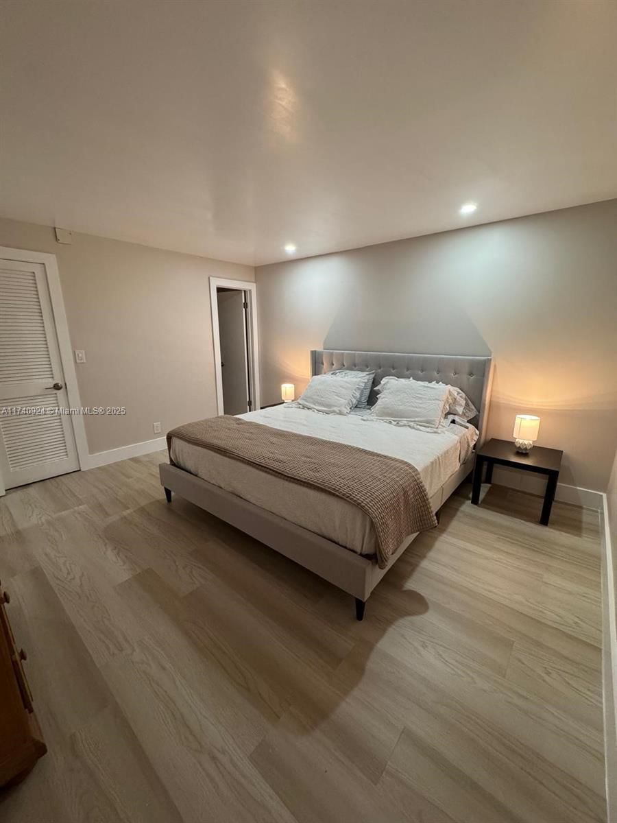 Real estate property located at 9200 Hollybrook Lake Dr #208, Broward, Hollybrook Golf And, Pembroke Pines, FL