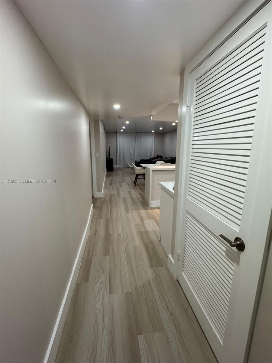 Real estate property located at 9200 Hollybrook Lake Dr #208, Broward, Hollybrook Golf And, Pembroke Pines, FL