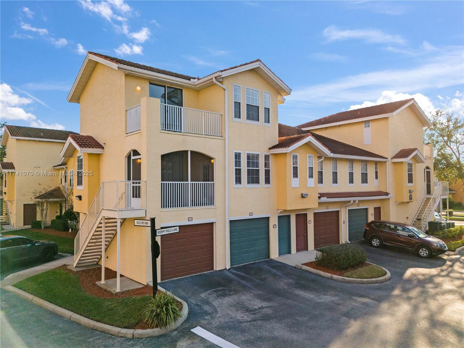 Real estate property located at 12209 Wild Iris #110, Orange, Villanova At Hunters Creek, Orlando, FL