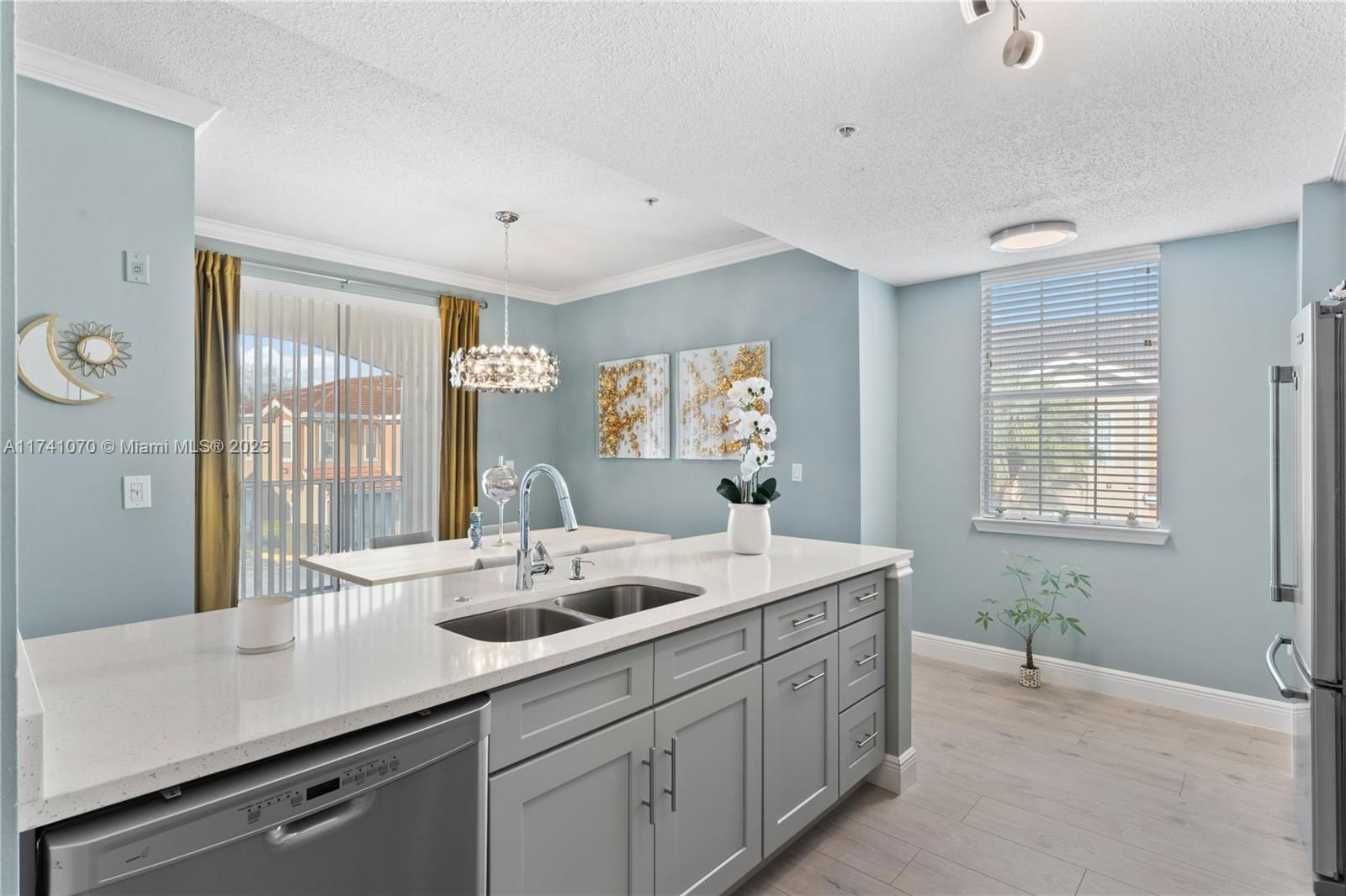 Real estate property located at 12209 Wild Iris #110, Orange, Villanova At Hunters Creek, Orlando, FL