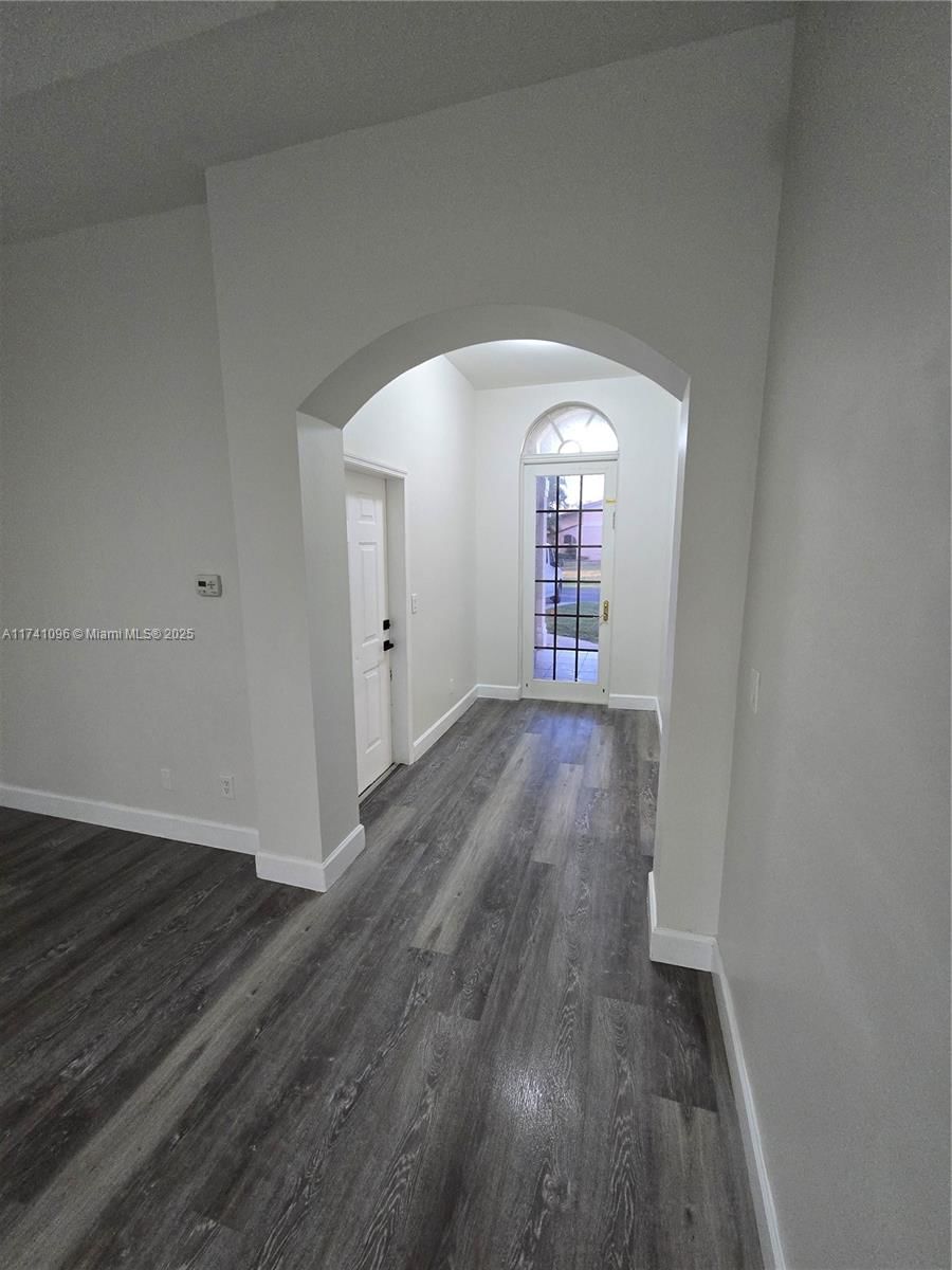 Real estate property located at 11285 La Coruna Lane, Lee, Spanish Gardens, Bonita Springs, FL