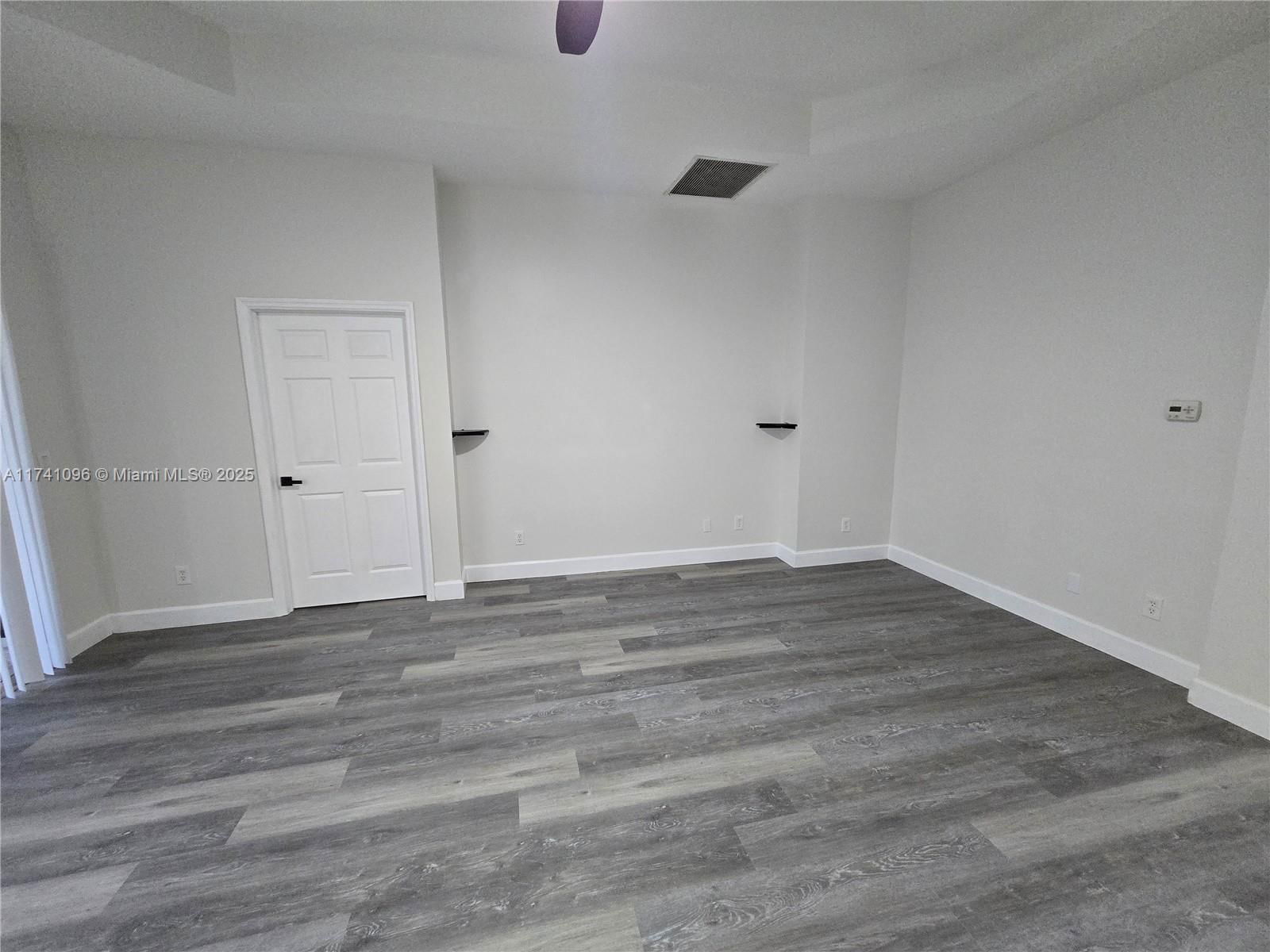 Real estate property located at 11285 La Coruna Lane, Lee, Spanish Gardens, Bonita Springs, FL
