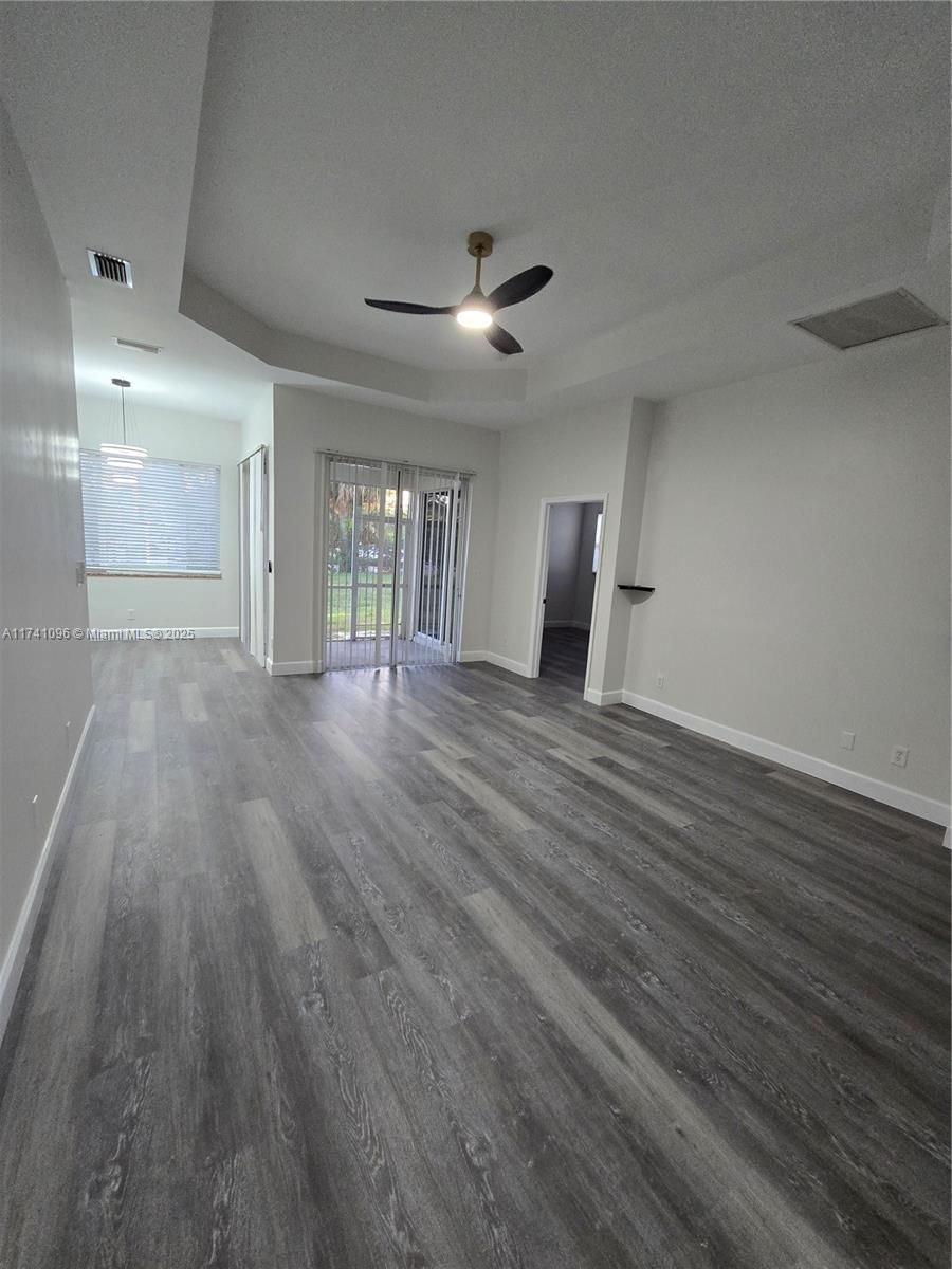 Real estate property located at 11285 La Coruna Lane, Lee, Spanish Gardens, Bonita Springs, FL
