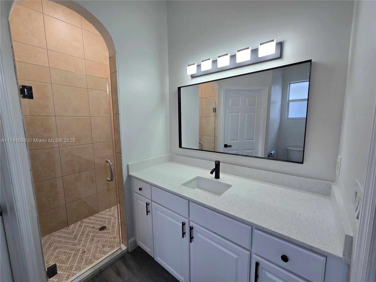 Real estate property located at 11285 La Coruna Lane, Lee, Spanish Gardens, Bonita Springs, FL