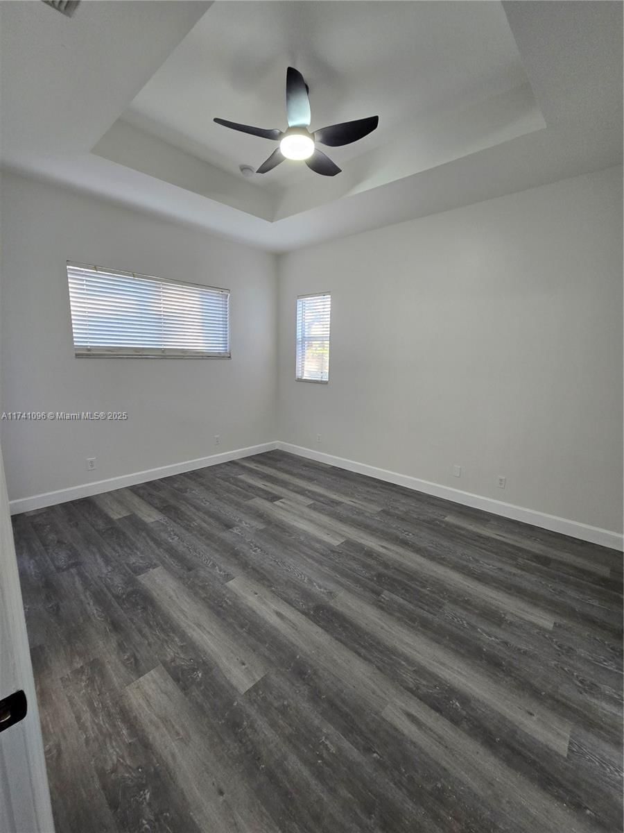 Real estate property located at 11285 La Coruna Lane, Lee, Spanish Gardens, Bonita Springs, FL