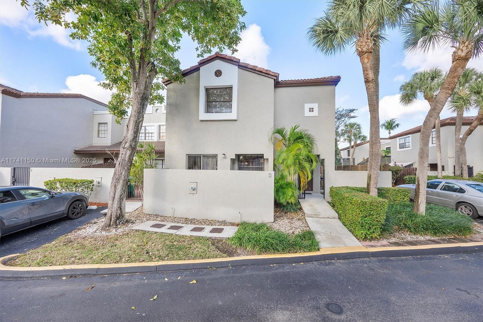 Real estate property located at 10510 153rd Ct #1, Miami-dade, Palm Point Sec 1, Miami, FL